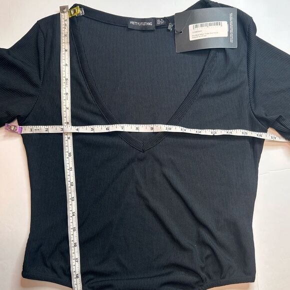 NWT PrettyLittleThing Plus Black Ribbed Plunge Short Sleeve Bodysuit Size 12 - Picture 11 of 15